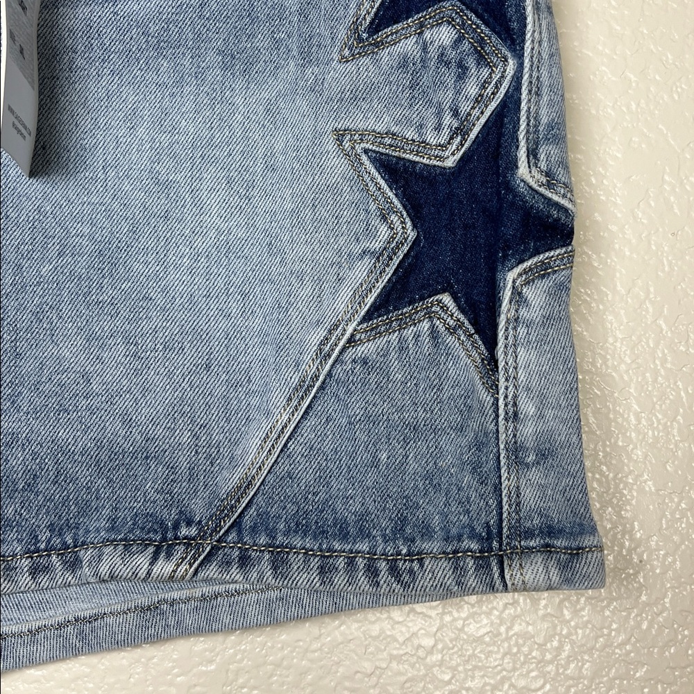 Saige Shorts With Stars Size 3x - Picture 5 of 9
